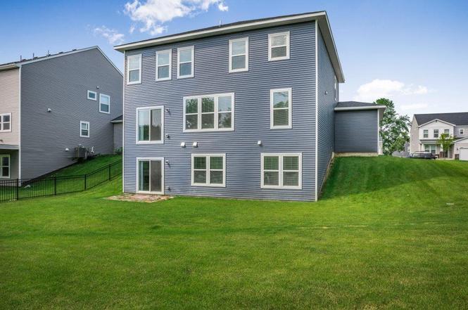 Building Photo - 21979 Lower Mill Ave