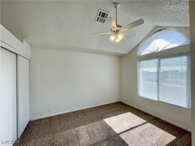 Building Photo - 3241 Symphony Dr