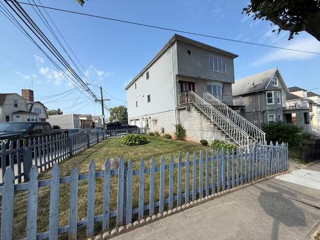 Building Photo - 67 Patterson St