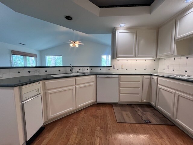 Building Photo - 133 Argall Way