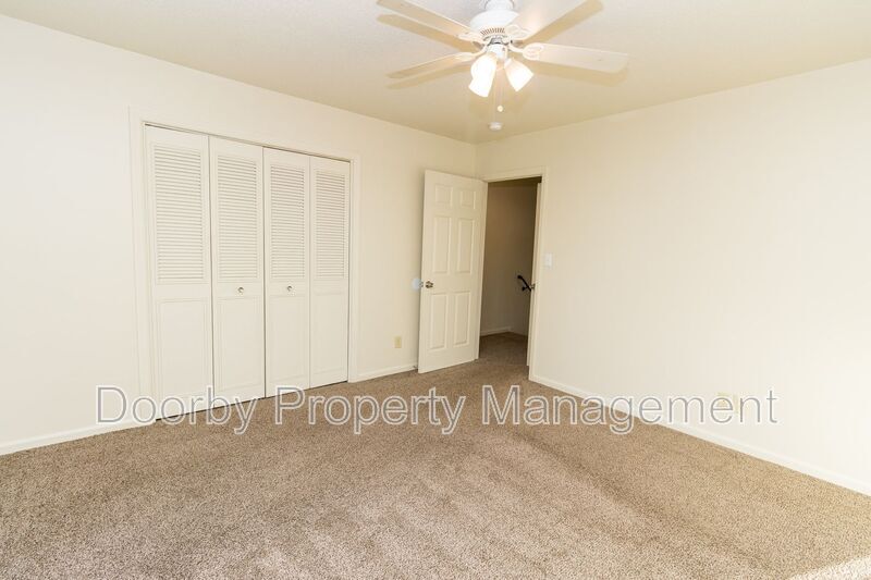 Building Photo - 5206 Sunbeam Ave