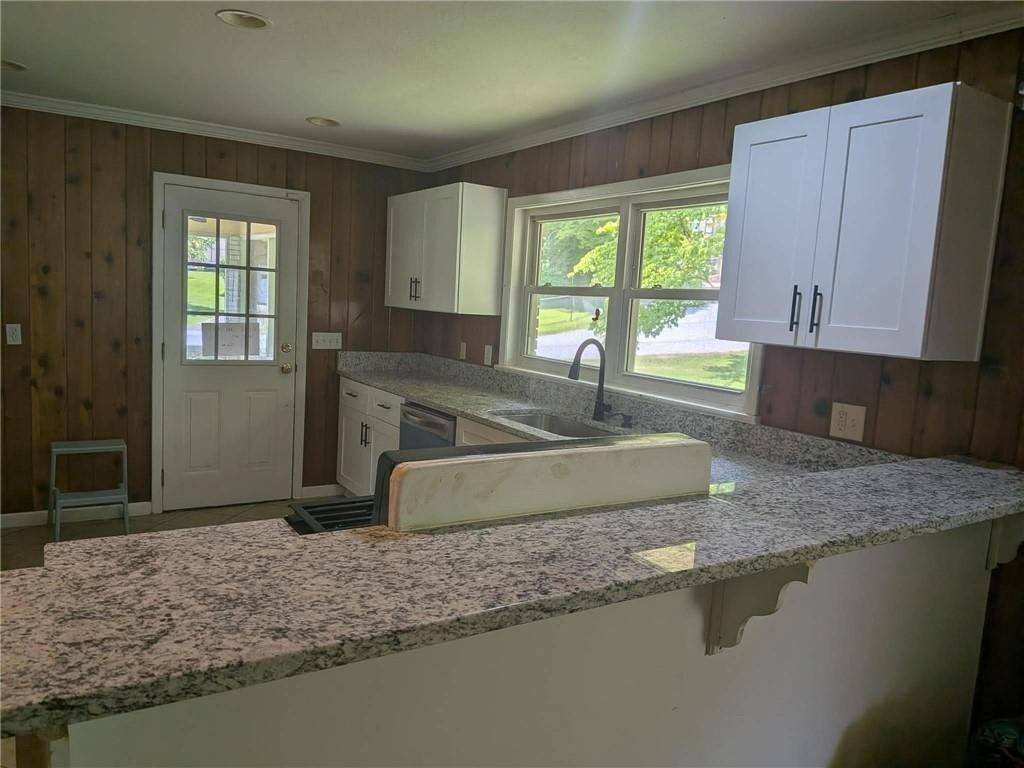 Building Photo - 1395 Siesta Ln