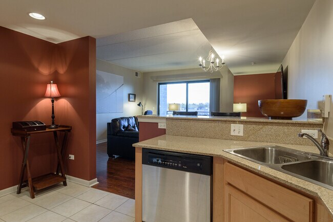 Building Photo - 6420 Double Eagle Dr