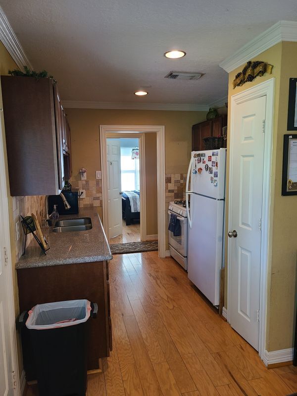 Building Photo - 6742 Feldspar St