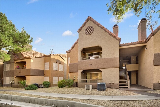 Building Photo - 2200 S Fort Apache Rd