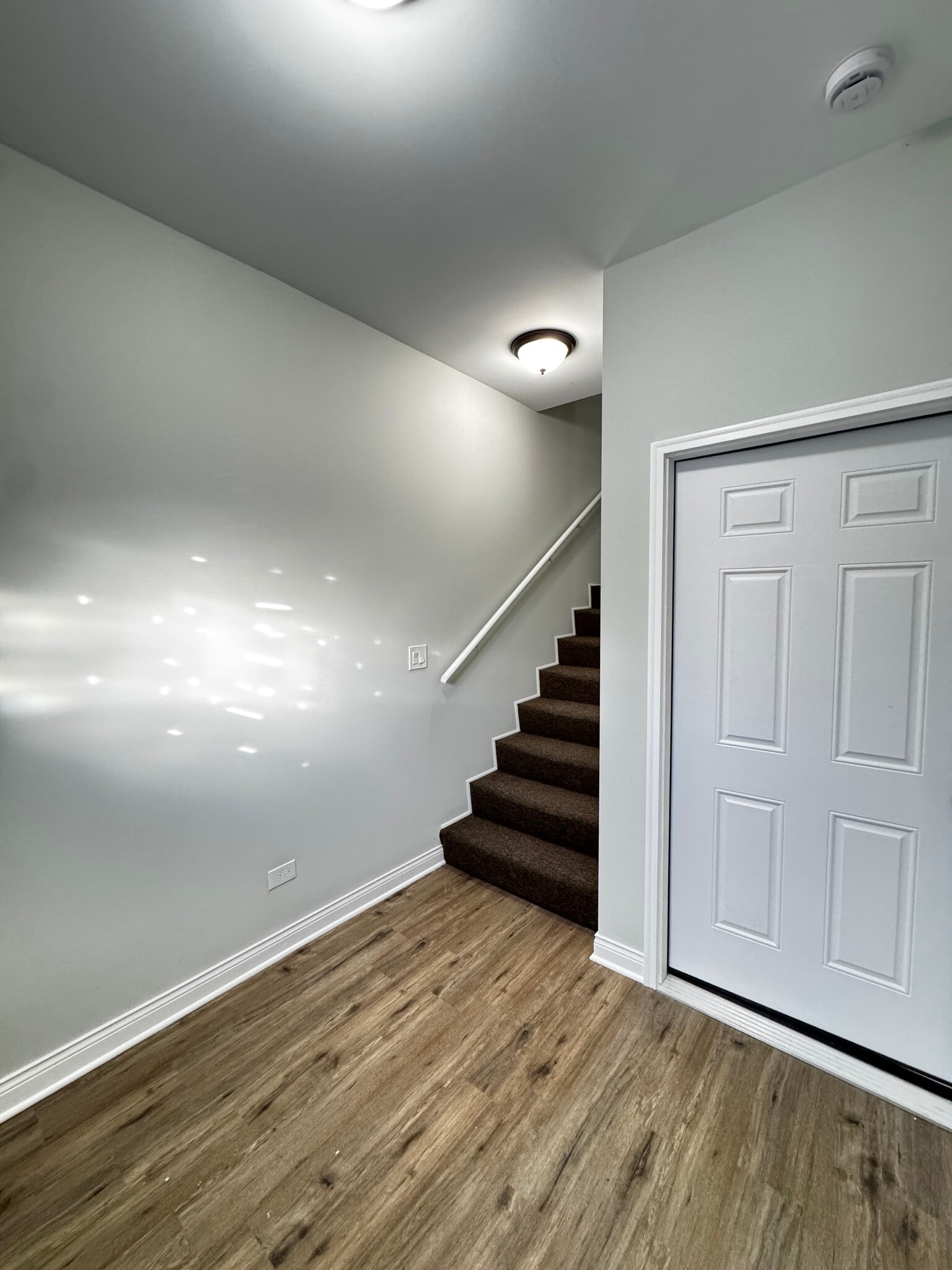 Building Photo - 6807 S Paulina St