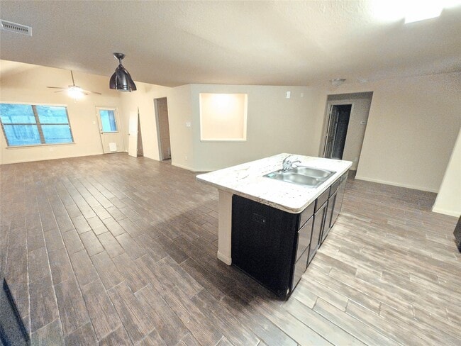 Building Photo - 2026 Naplechase Crest Dr