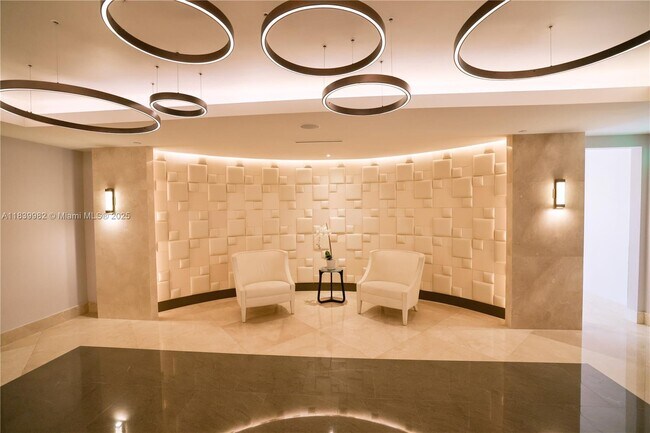 Building Photo - 17555 Collins Ave