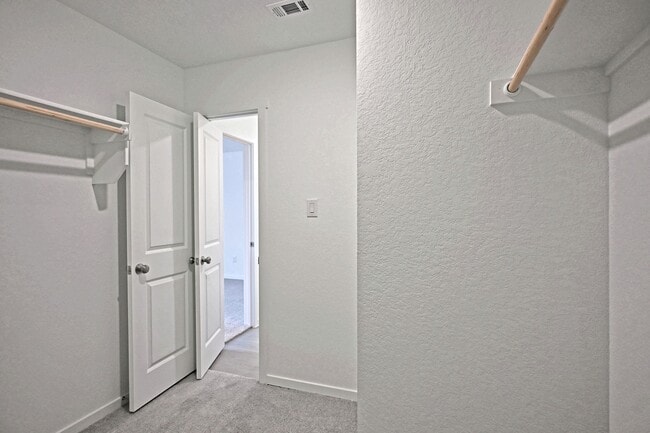 Building Photo - 3817 Low Tide