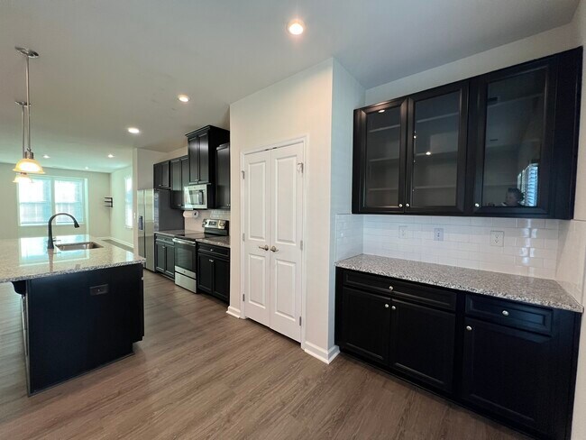 Building Photo - 1965 Stallings Rd