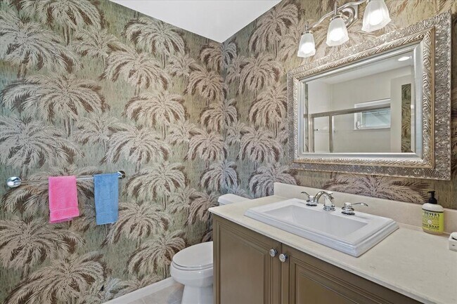 Building Photo - 2254 Harbour Ct Dr