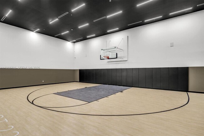 Building Photo - 225 N Miami Ave