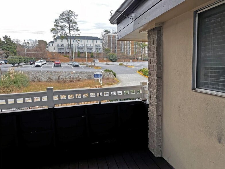 Building Photo - 346 Carpenter Dr NE