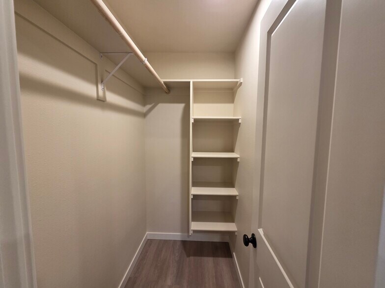 Building Photo - 141 Section St