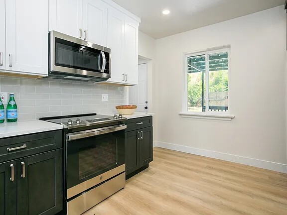 Building Photo - 348 N 200 W