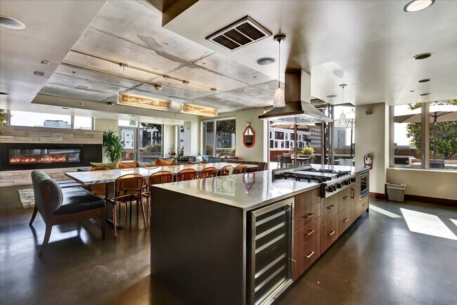 Building Photo - 77 N Almaden Ave