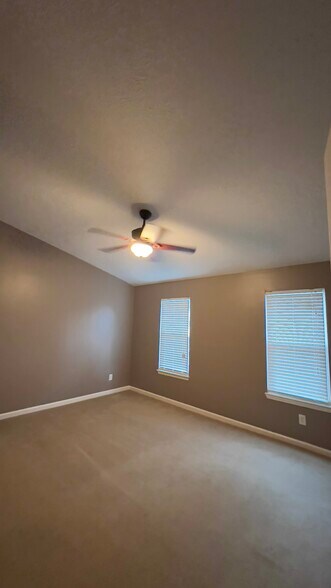 Building Photo - 3304 Forette Ln