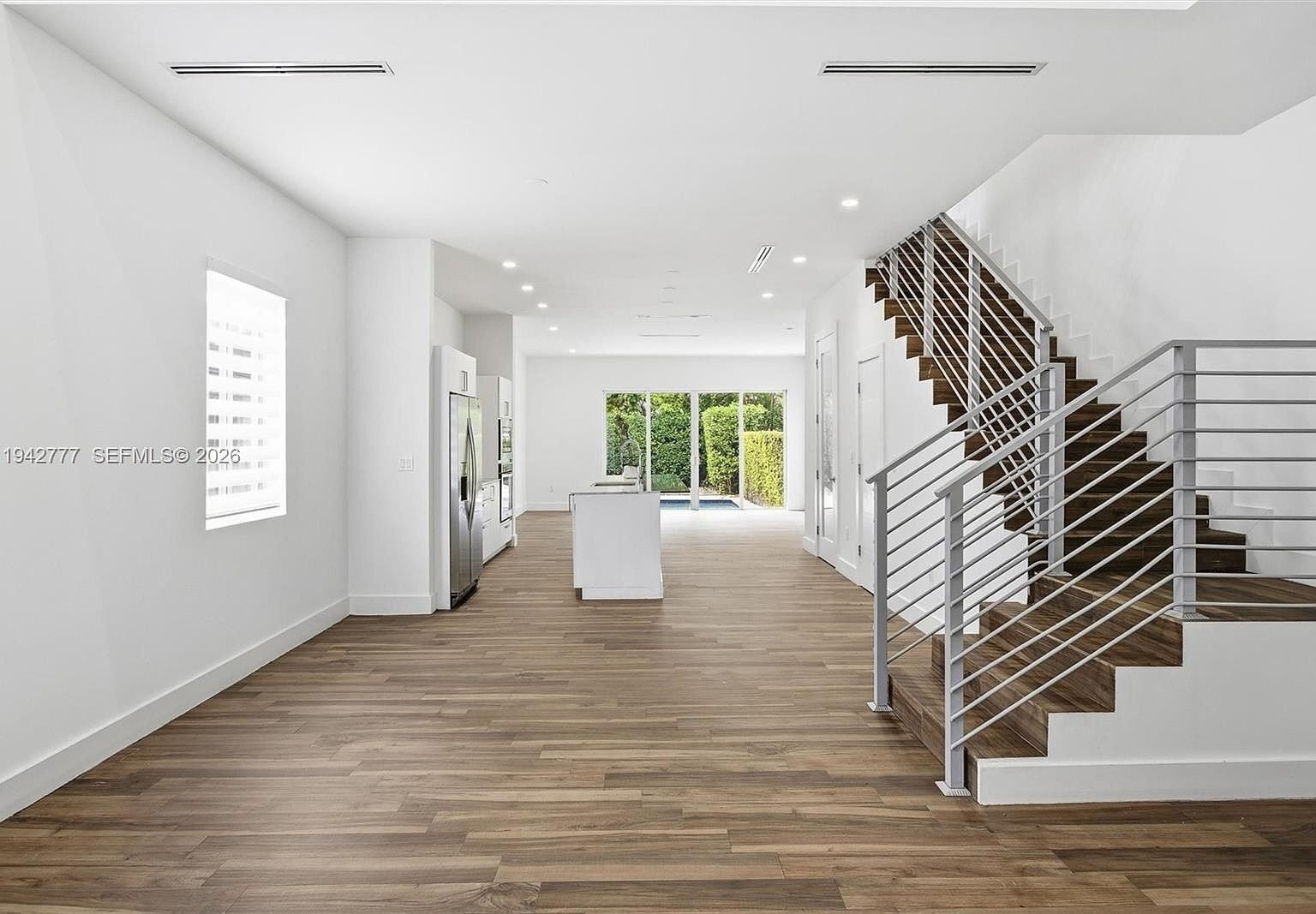 Building Photo - 2852 SW 32nd Ct