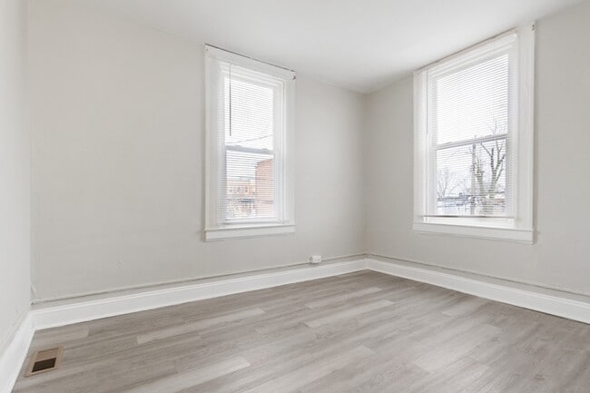 Building Photo - 3201 Elmley Ave