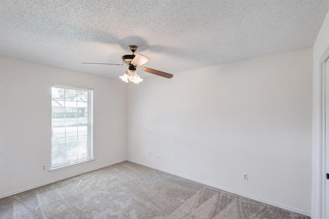 Building Photo - 2121 Poppy Ln