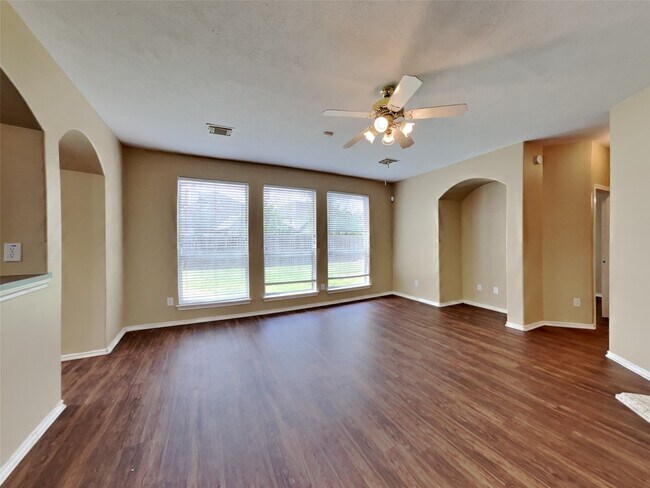 Building Photo - 26004 Castle Meadow Ln