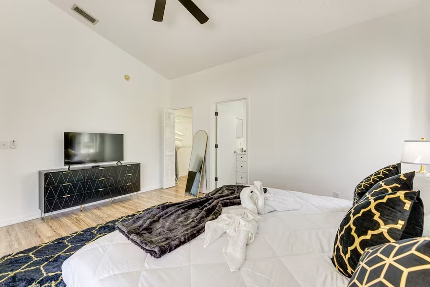 Building Photo - 2545 Montego Bay Blvd