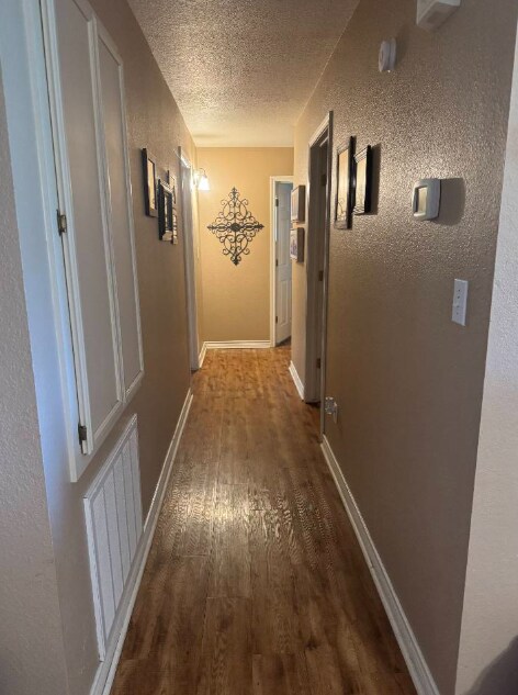 Building Photo - 6525 Westwood Cir