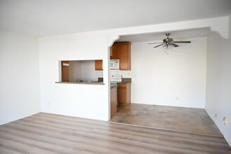 Building Photo - 23306 Marigold Ave