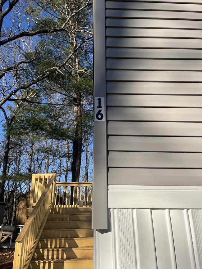 Building Photo - 16 Moon Shadow Ln