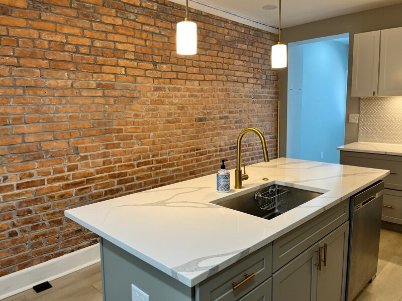 Building Photo - 260 S Highland Ave