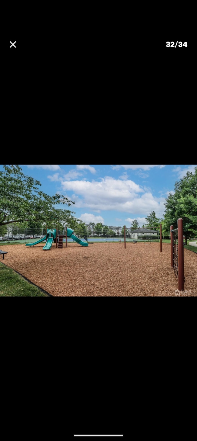 Building Photo - 138 Forest Dr