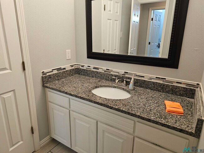 Building Photo - 3704 Ben Crenshaw Cir