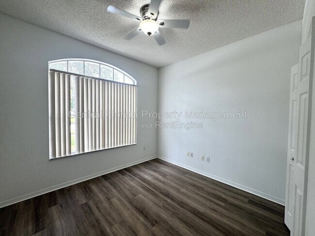 Building Photo - 5716 Port Concorde Ln