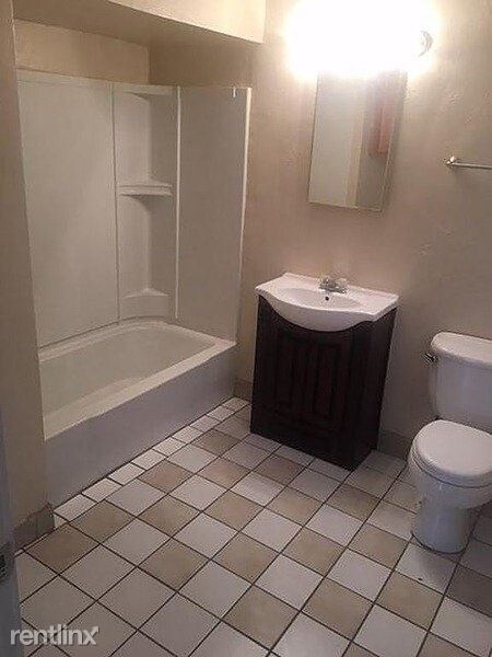 Building Photo - 498 N Arizona Ave