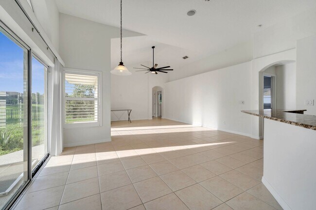 Building Photo - Stunning 4/3 with Fence Enclosed Yard in t...