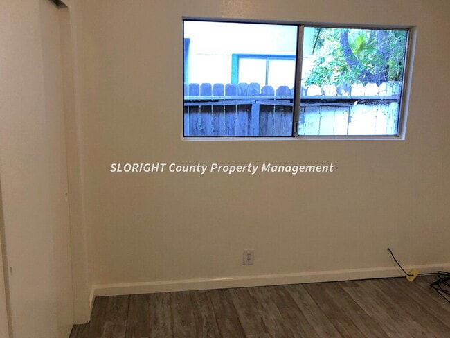 Building Photo - AVAILABLE DECEMBER - 1 Bedroom Unit in Quiet Atascadero Complex