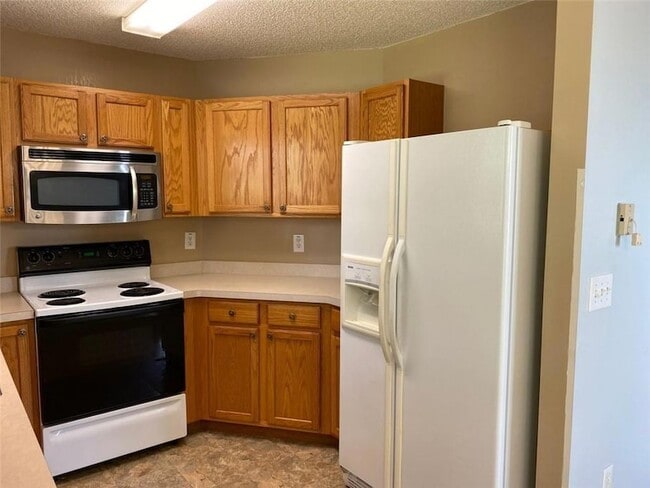 Building Photo - 229 Cottonwood Creek Cir
