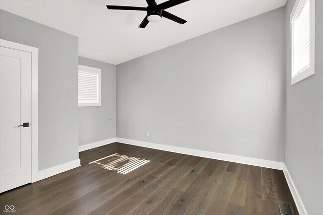 Building Photo - 816 East 21st St