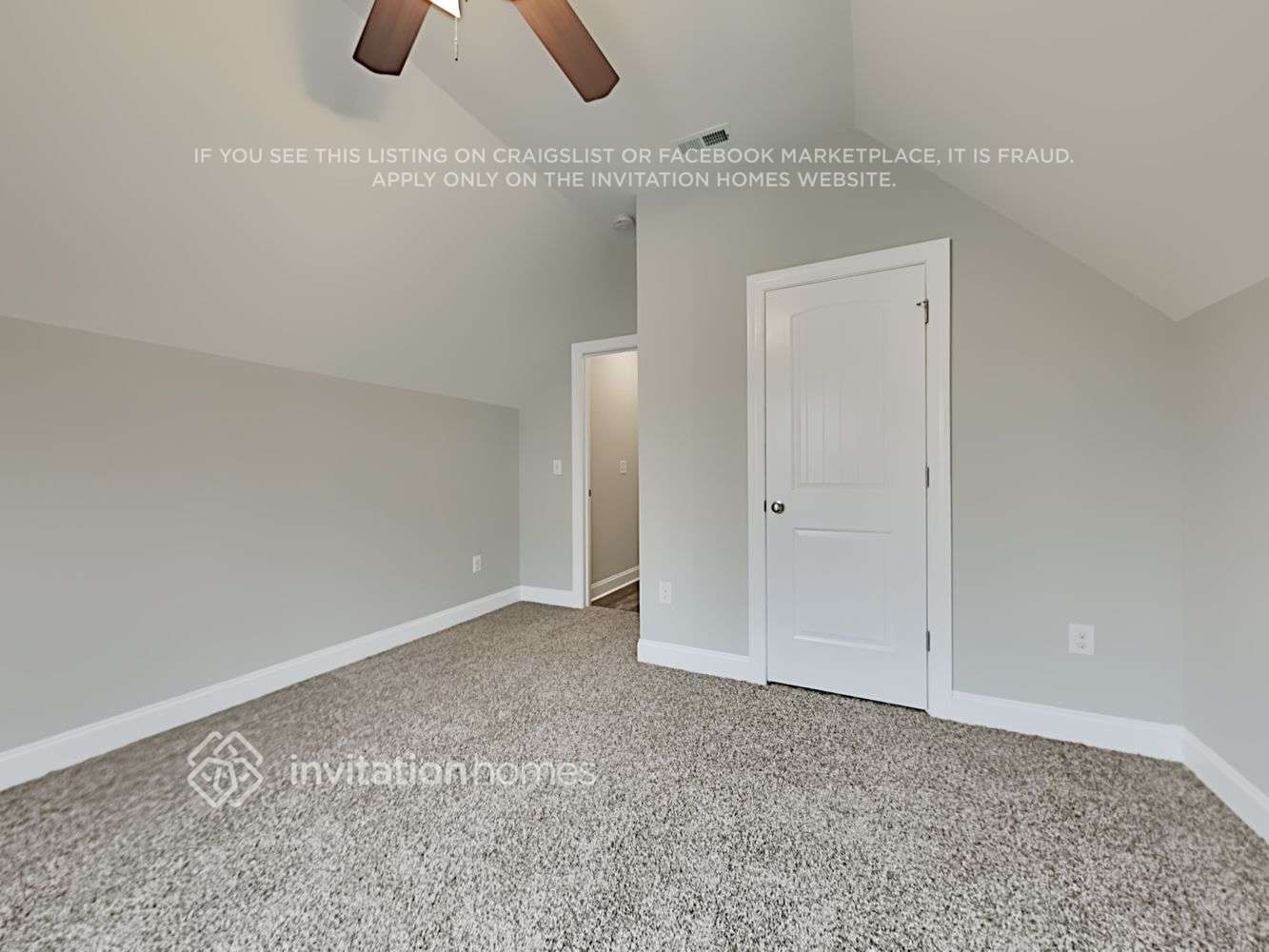 Building Photo - 1088 Lakemont Dr