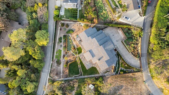 Building Photo - 27091 Sea Vista Dr
