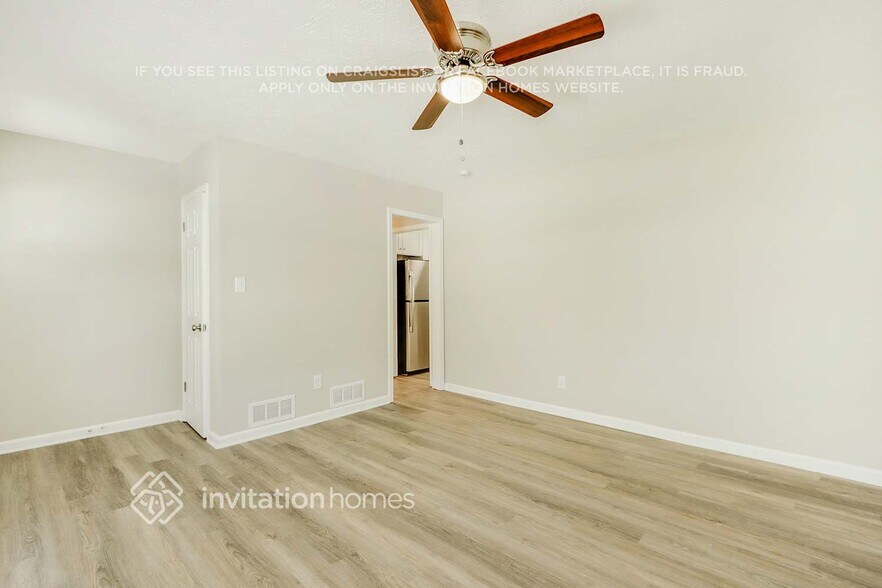 Building Photo - 4378 Chelou Dr