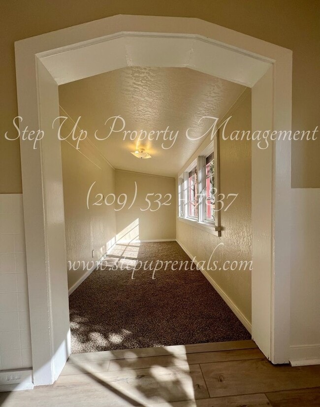 Building Photo - Newly Remodeled 2 Bed 1 Bath w/ Water, Septic and Trash Service Included!