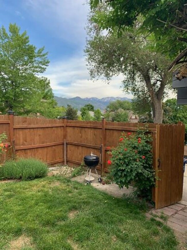 Building Photo - Charming Home located in the Avenues in Salt Lake City!