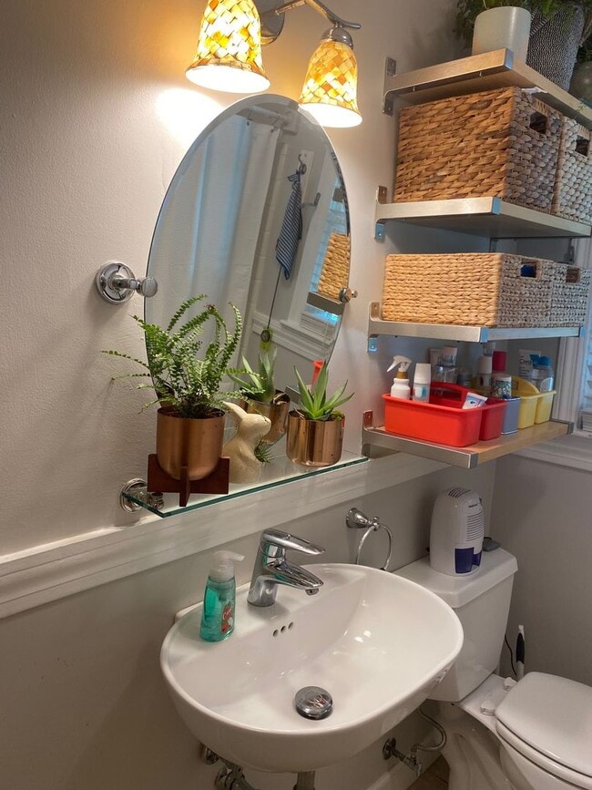 Building Photo - North AVL - Spacious Home with Large Yard and Outdoor Fireplace!