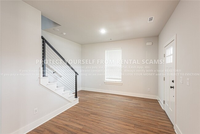 Building Photo - 1047 S Laramie Hts