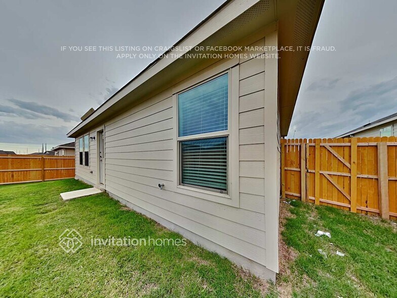 Building Photo - 320 Pueblo Bonito Trl