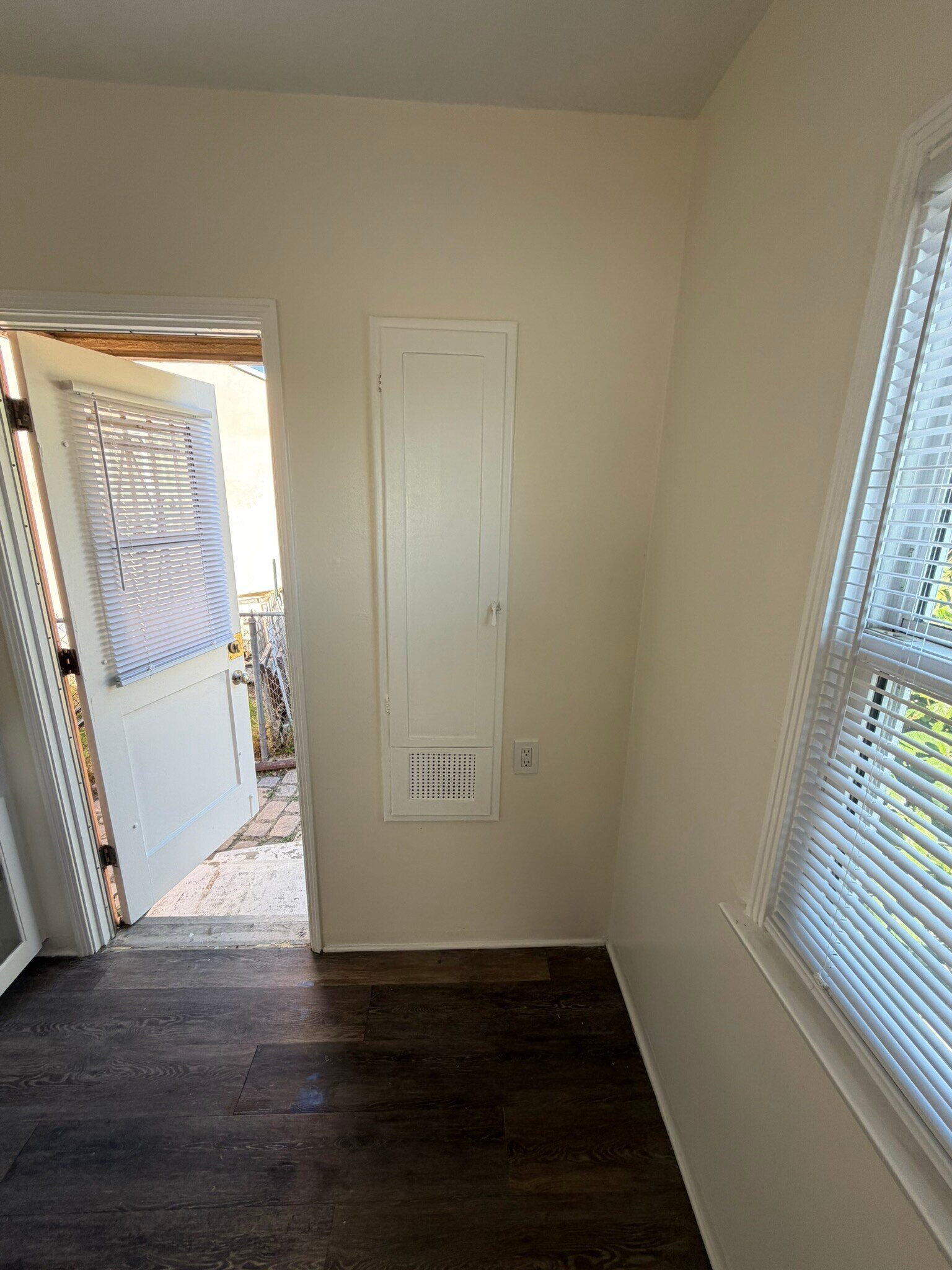 Building Photo - 1783 S Marvin Ave