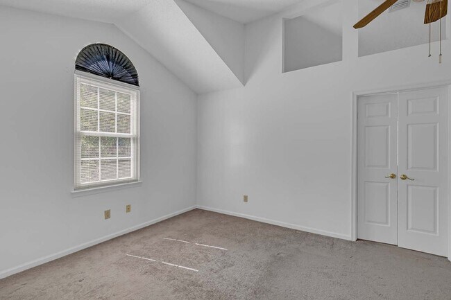 Building Photo - Call Sabrina Thomas Office at 757-767-0767...