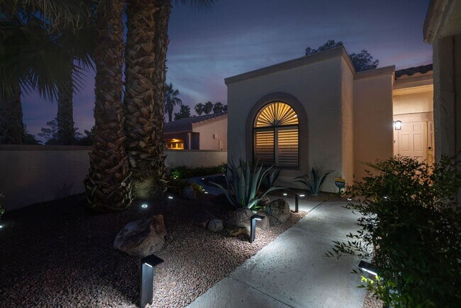 Building Photo - 3238 Brookfield Dr