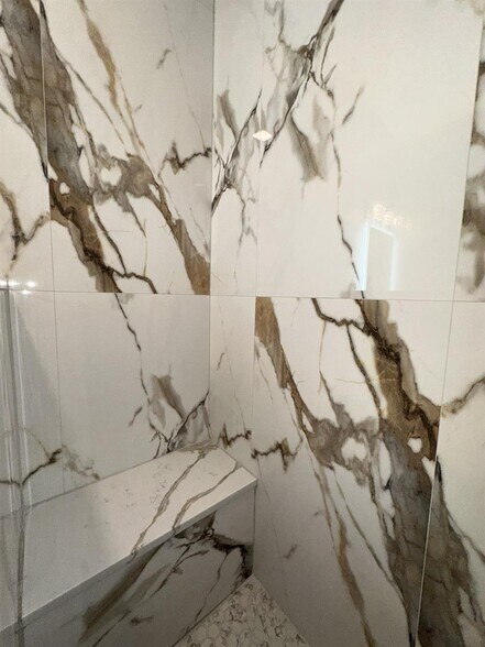 Building Photo - 220 Lafayette Ave